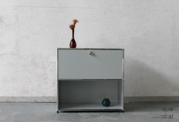 Usm Haller Board grau